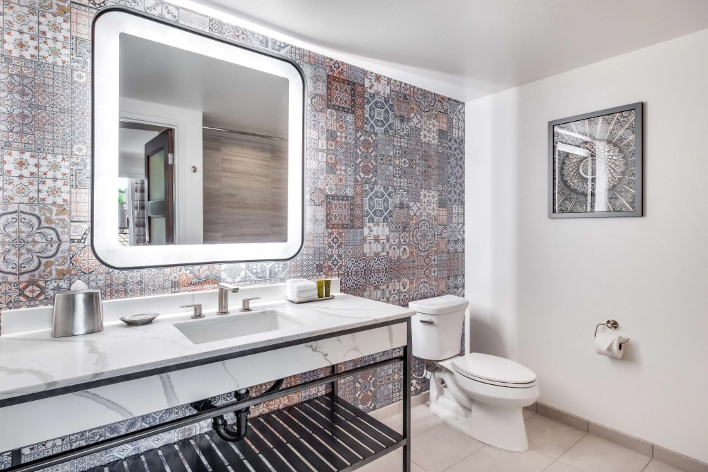 The Cassara Carlsbad, Tapestry Collection By Hilton