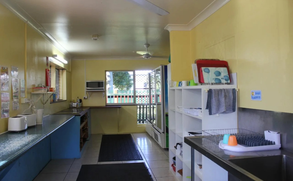 JJs Backpackers Hostel