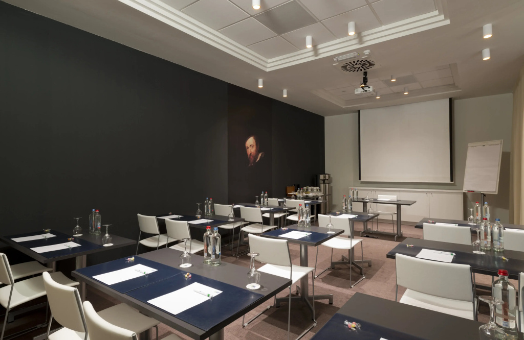 Holiday Inn Express Antwerp - City Centre by IHG