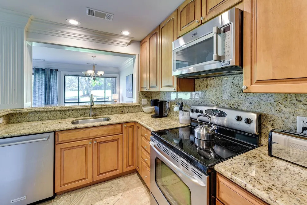 Palmetto Dunes Golf Getaway: Pool + Beach Access!