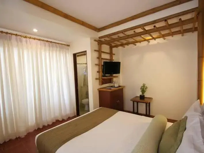 Acuaverde Beach Resort