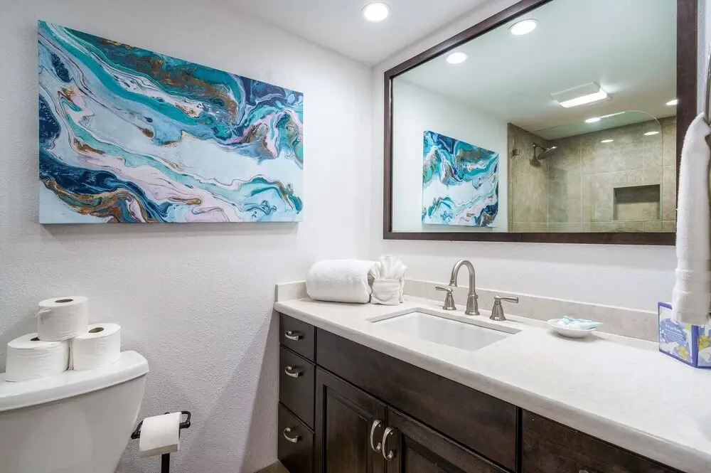 Kamaole Sands 3-308, Premier Location, Renovated, Large Lanai, Wi-fi, Split AC!
