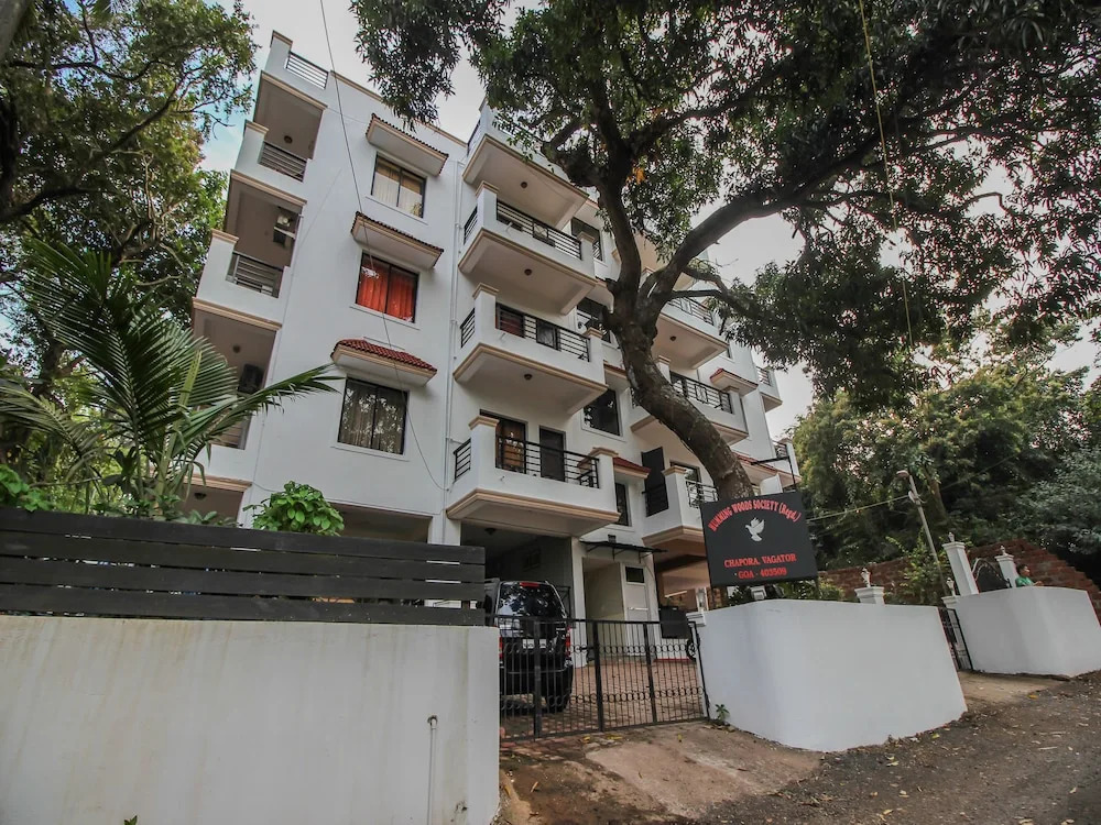 OYO 10726 Home Modern Pool View 2BHK Vagator