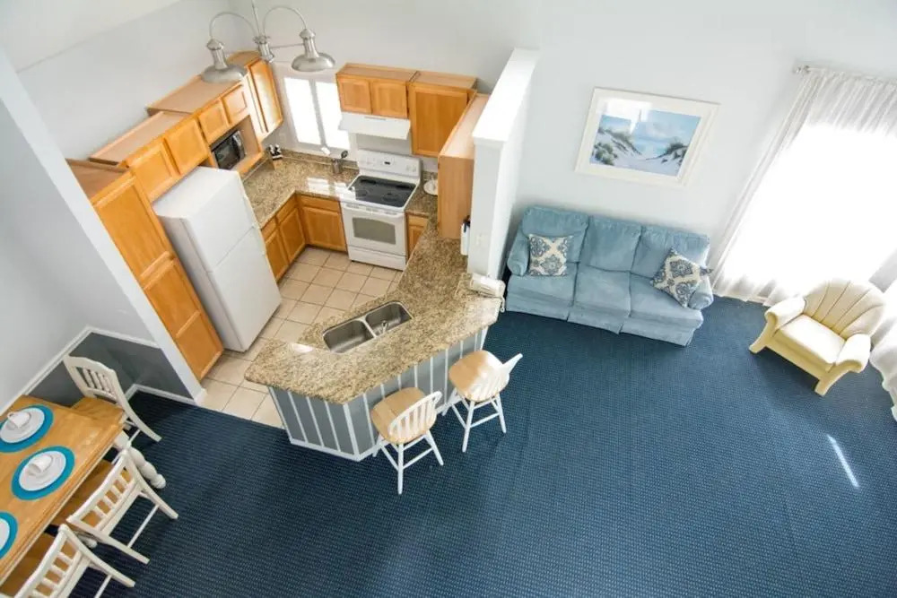 Runaway Beach Club 2202 - Three Bedroom Condo