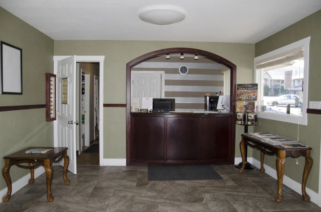 Best Budget Inn & Suites Kamloops