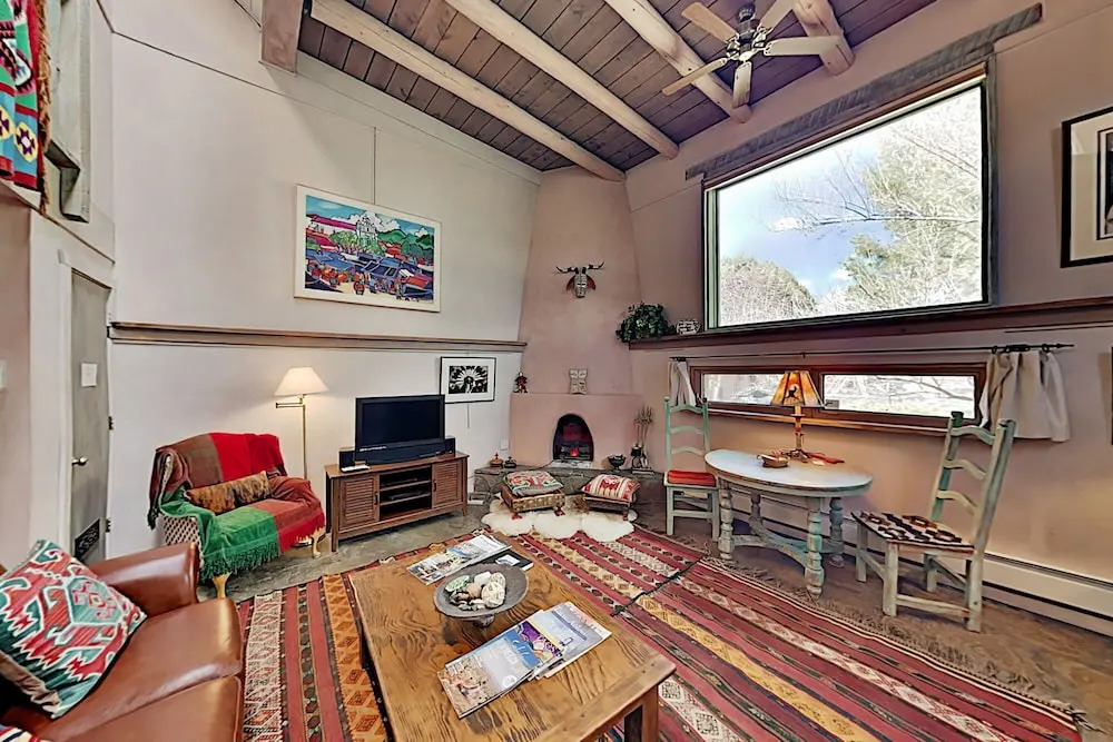 Steps To Plaza! 2 Downtown Casitas by Inger Jirby Duplex