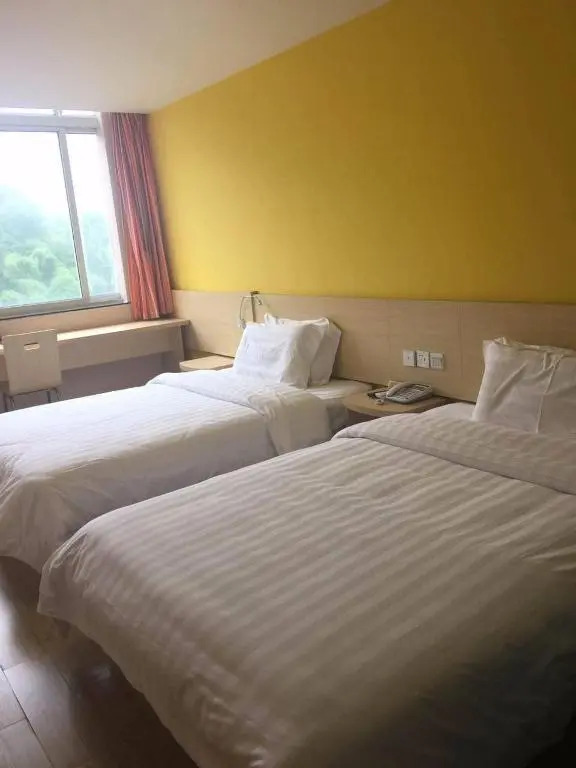 7Days Inn Ziyang Lezhi Yingbin Avenue Branch
