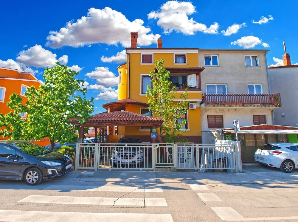 Apartment 397