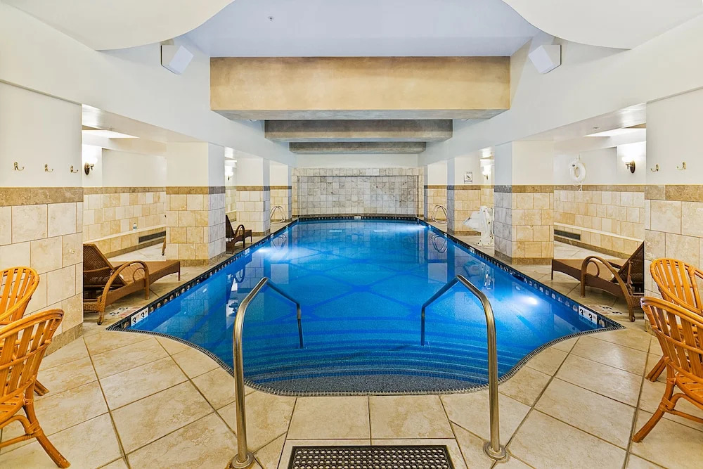 White Pines 1-BD Penthouse at Westgate - Tycoon