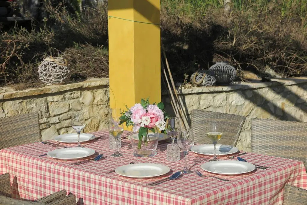 ARILLAS HILLSIDE VILLA 3 - Provence