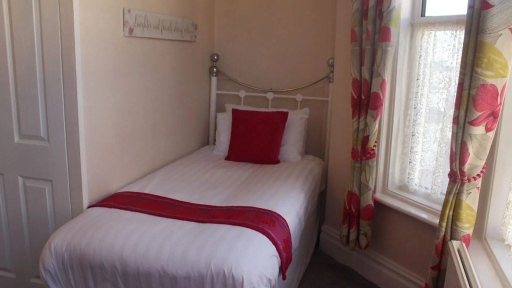 Carlton Lodge - Guest house
