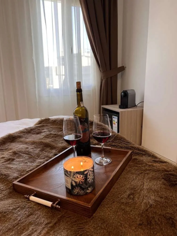 B. Equine Range Hotel
