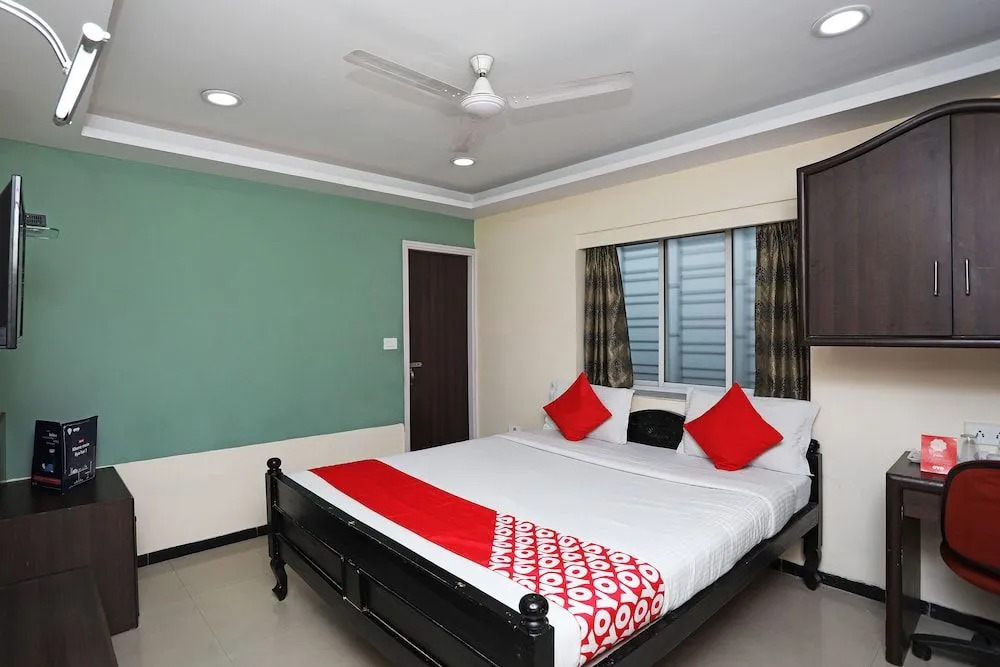 OYO 25072 Flagship Naman's Inn