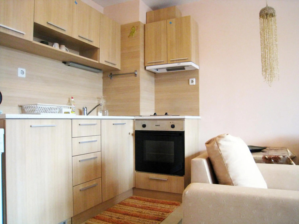 Solar nest with fireplace and panoramic view 700m from skilift and centrum