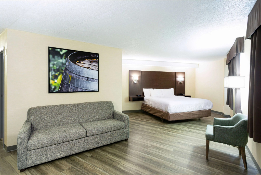 Days Inn by Wyndham Fallsview