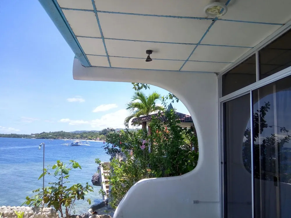 Sea View Open Sun 13