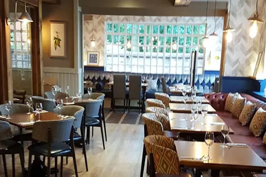 Premier Inn Wirral (Greasby)