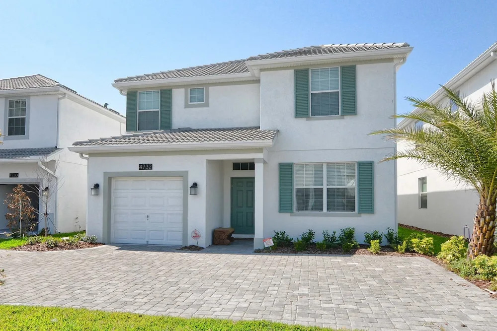 Storey Lake-5 Bedroom Pool Home-1663ST