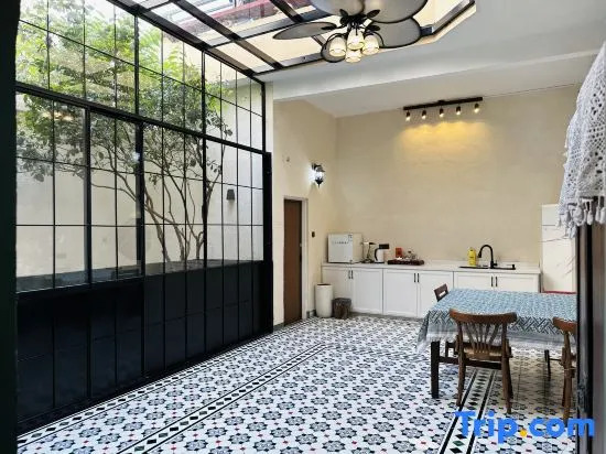 Old Street Homestay