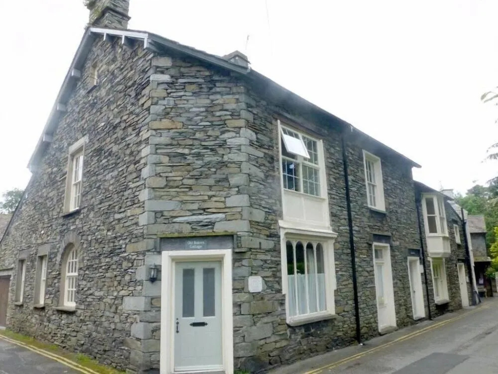 Old Bakers Cottage ground floor apartment centrally located in Grasmere with patio area