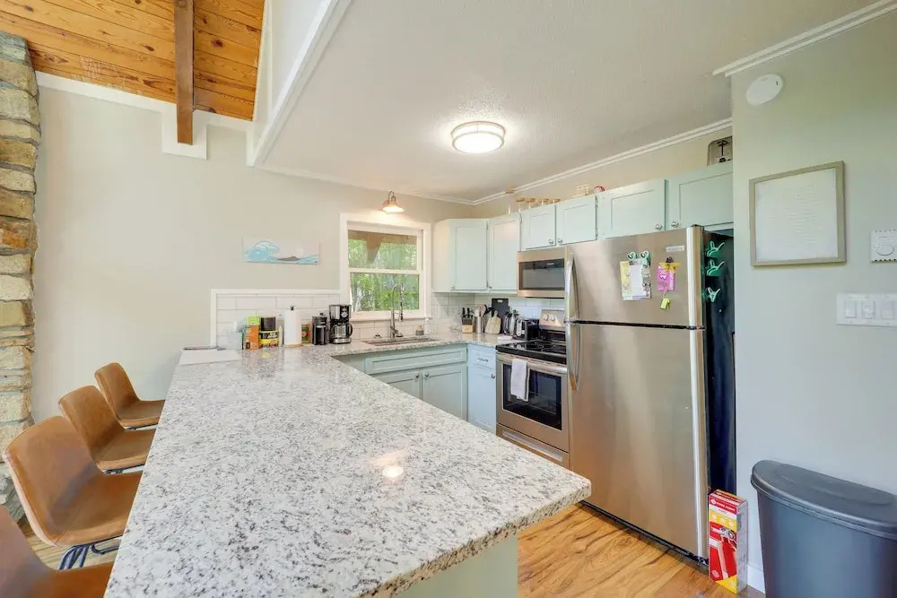 Wooded Retreat w/ Decks & Views in Beech Mountain!
