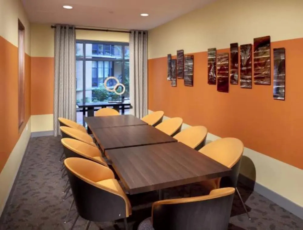 Bluebird Suites at Mt. Vernon Triangle