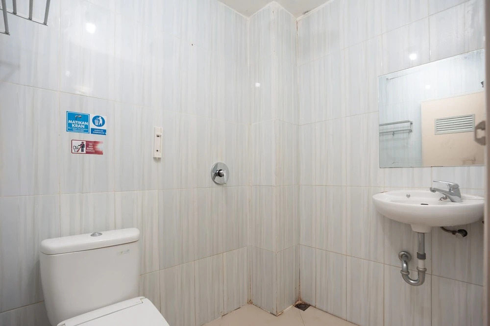 AVA Guesthouse Mitra RedDoorz Lampung