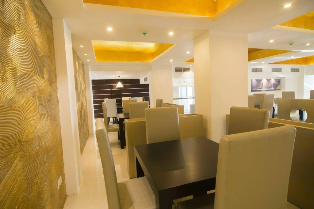 Platinum One Suites