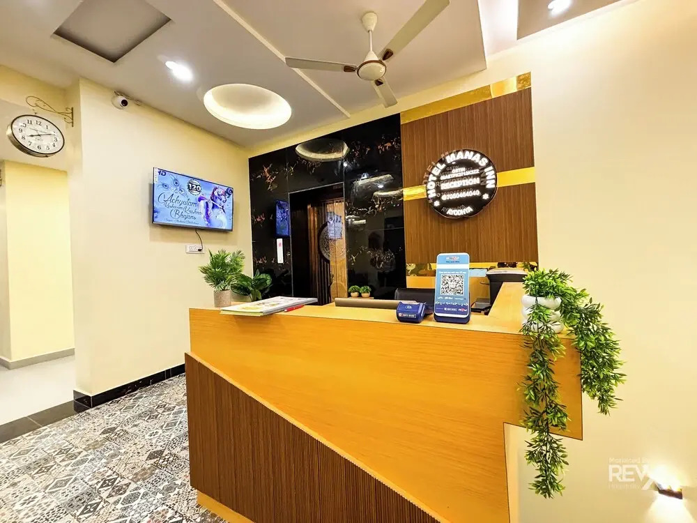 Hotel Manas Inn