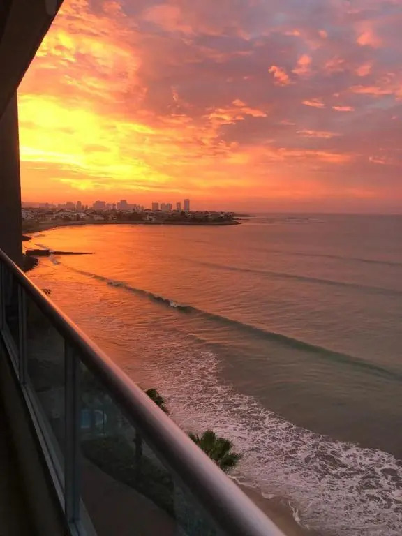 Departamento al pie del mar con hermosa vista / Torre Oceánica