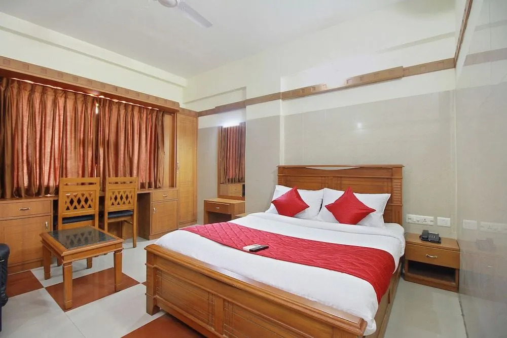 OYO 11669 Abrigo City Centre Gandhipuram