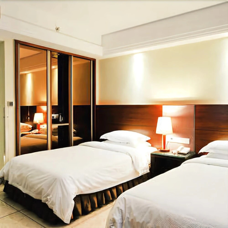 Overseas Chinese Hotel Haikou