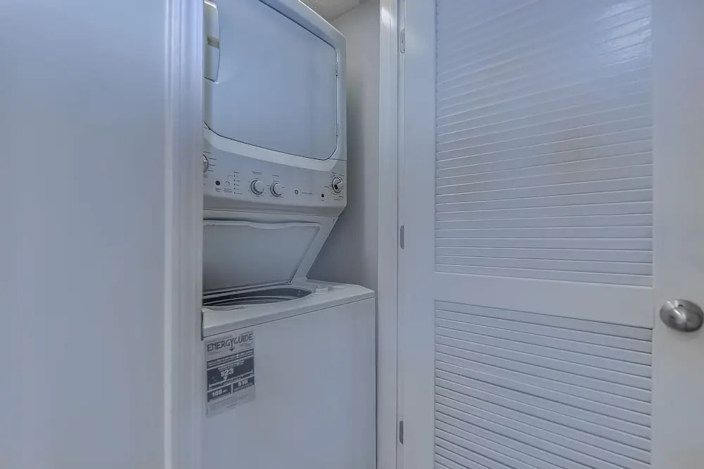Yacht Club S 3-604 4 Bedroom Condo by Redawning