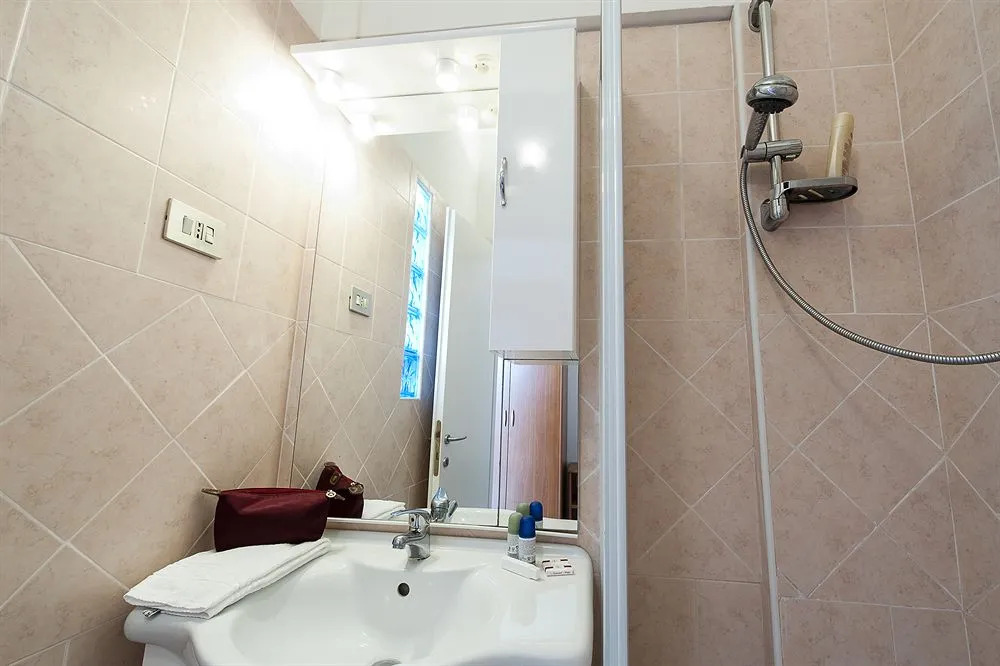 Hotel Ariana