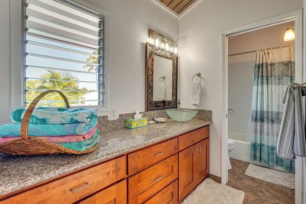 1 Mi to Beach: Kailua-kona Condo w/ Pool Access!