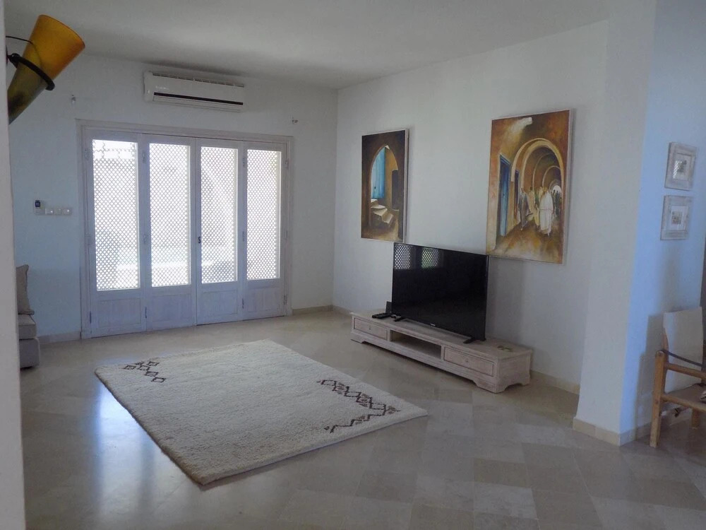 House With 4 Bedrooms in Sidi Mehrez, With Pool Access, Enclosed Garde