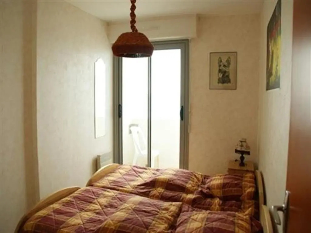 Appartement Saint-Gilles-Croix-de-Vie, 2 pièces, 4 personnes - FR-1-324-90