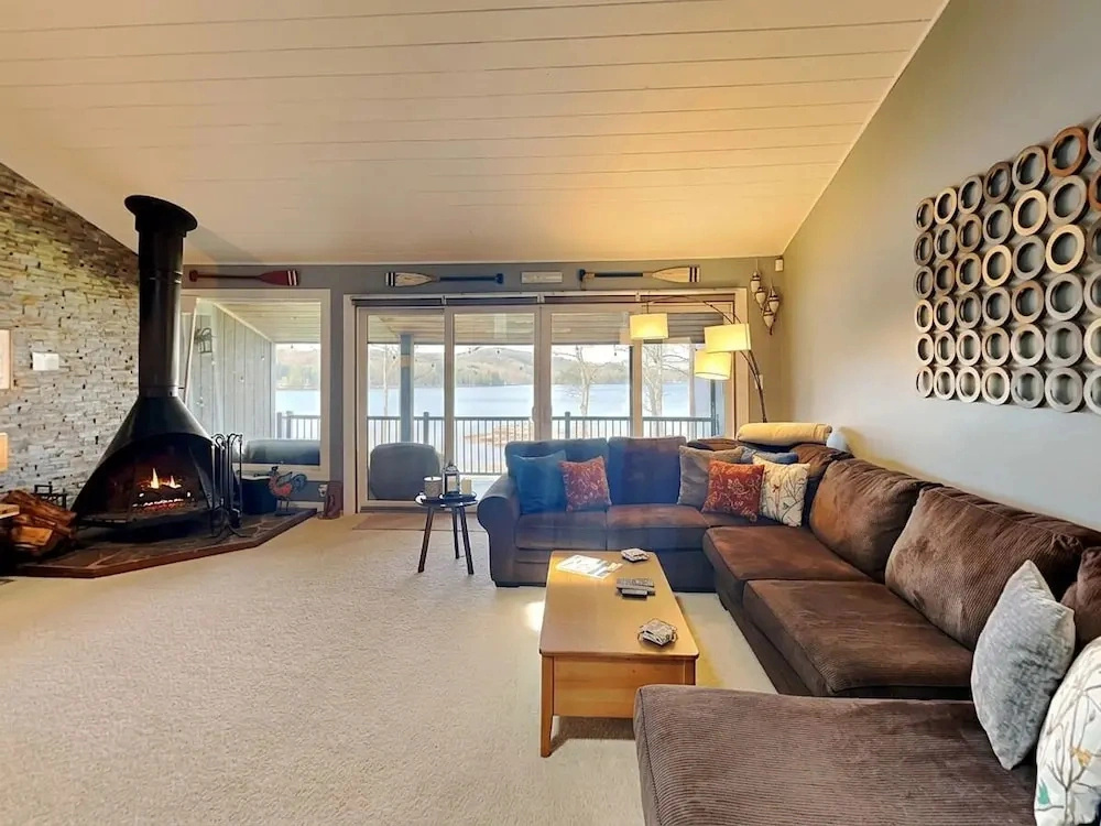Lakeview Retreat