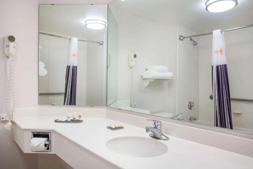 La Quinta by Wyndham Charlotte Airport South
