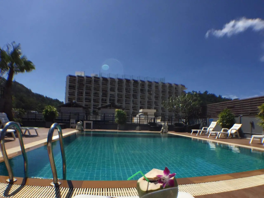Platinum Hotel and Apartments