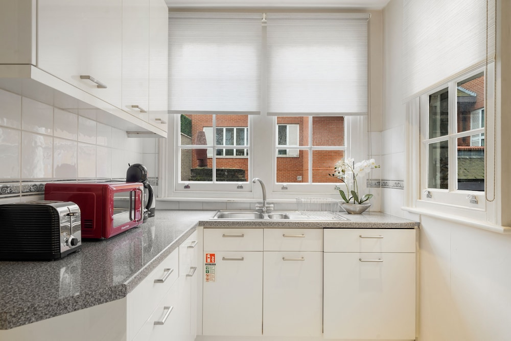 Hertford Flat 8