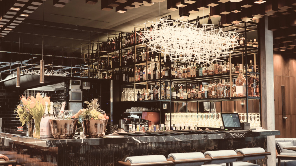 Bellman Hotel