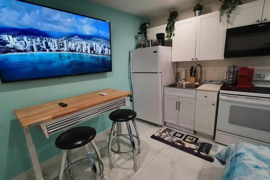 Zin Cozy Studio - 5 min to Beach