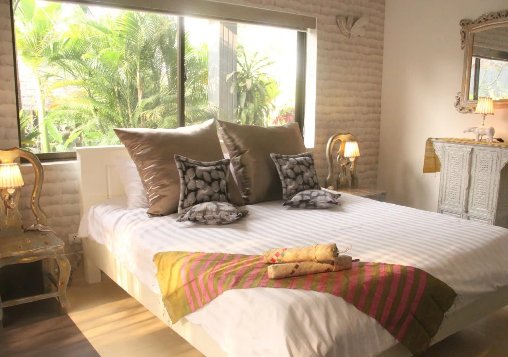 3 Monkeys Villa Hotel