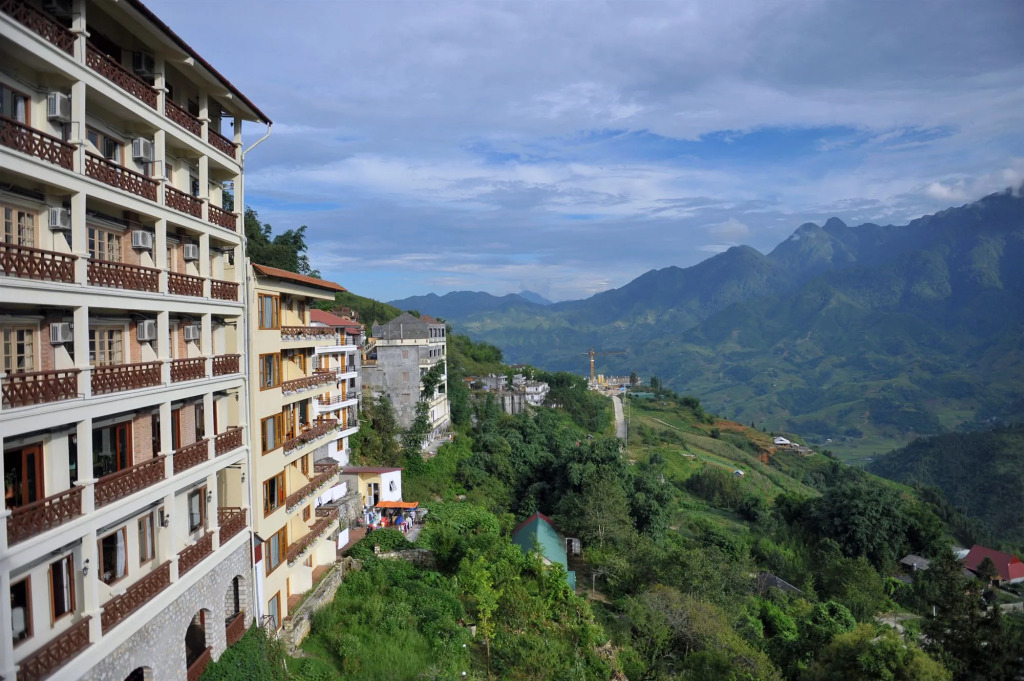 Bamboo Sapa Hotel