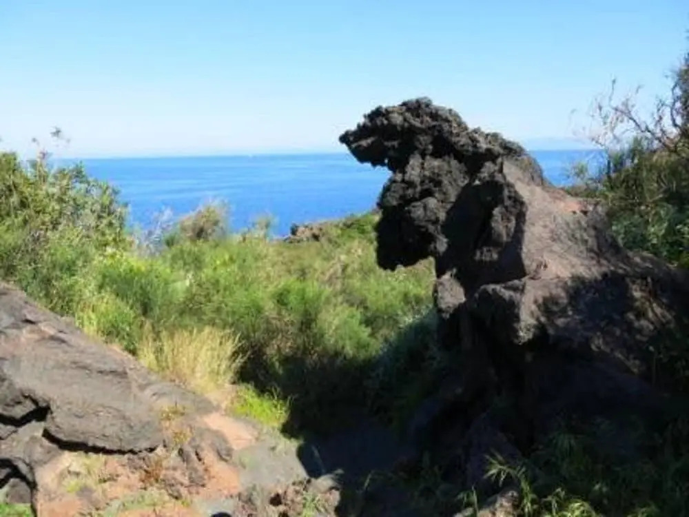 House With 2 Bedrooms in Vulcano, With Enclosed Garden - 800 m From the Beach