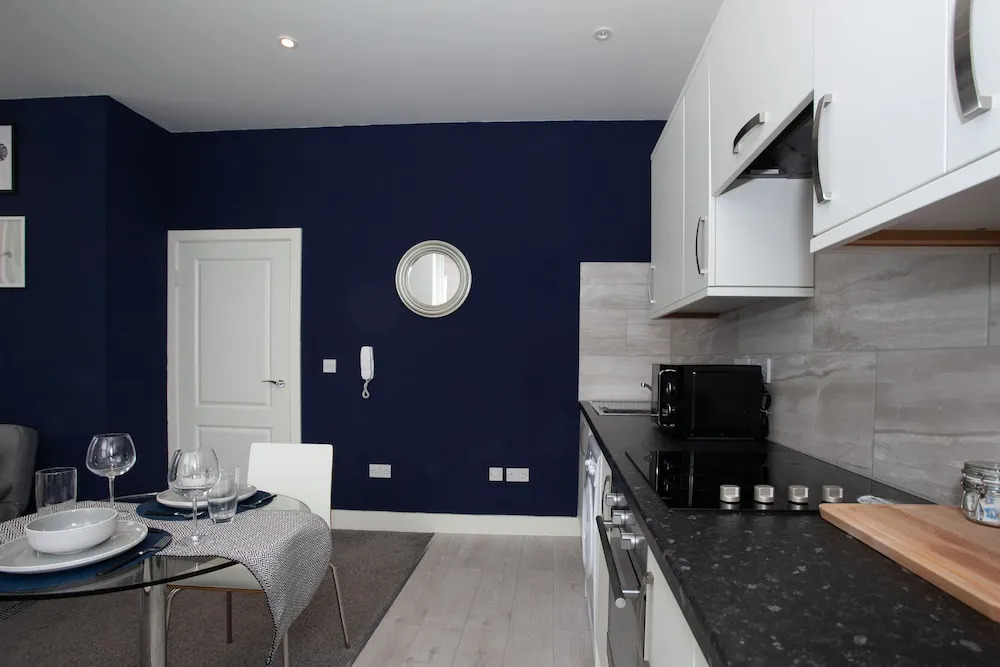 Cross St Boutique Apartment