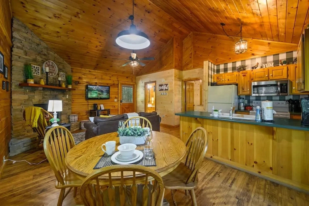 Location Log Cabin Hot Tub Fireplace Pool Fishing