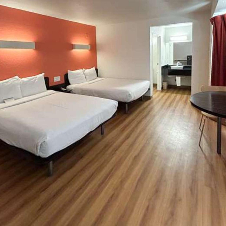 Motel 6-Riverside, CA - South