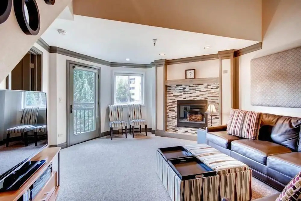 4 Bedroom Ski In, Ski Out Mountain Vacation Rental Located Next To Historic Main Street In Downtown Breckenridge